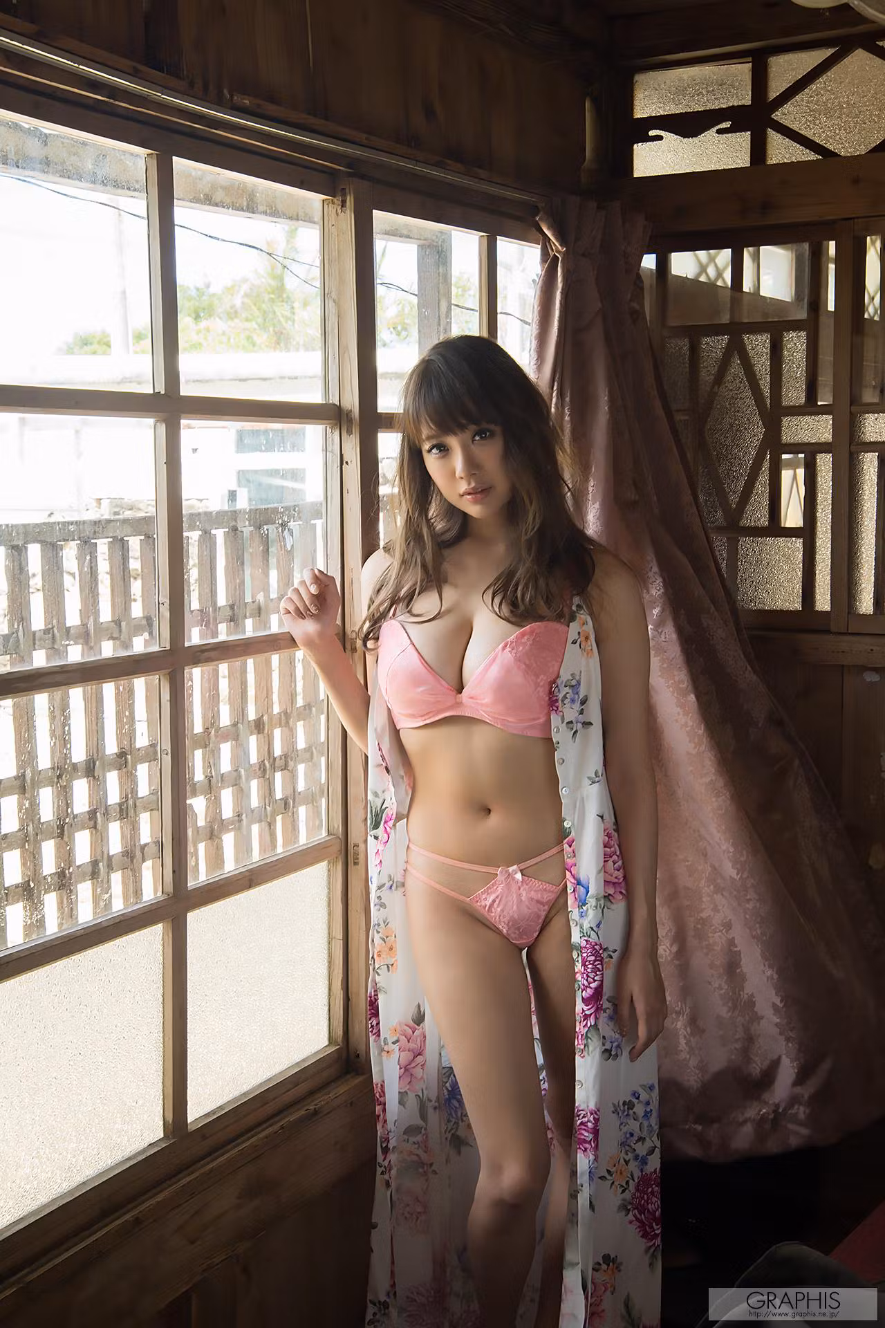 极品巨乳御姐女神 120P室内外超清福利图集